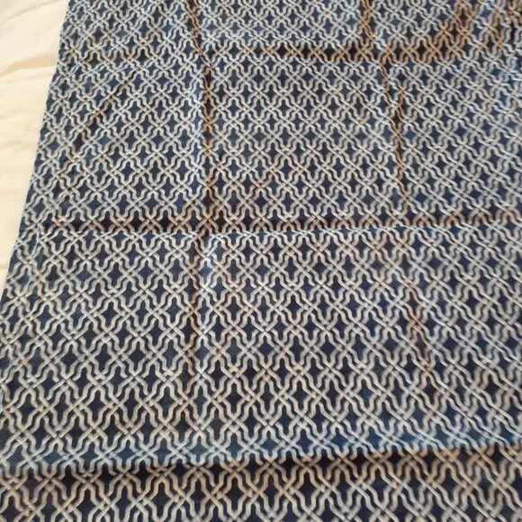 Pillow Shams QE Home Queen Size 2 - Picture 4 of 7